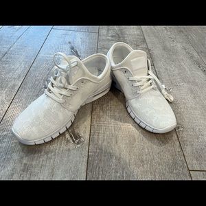 Nike Free white brand new Mens size 7